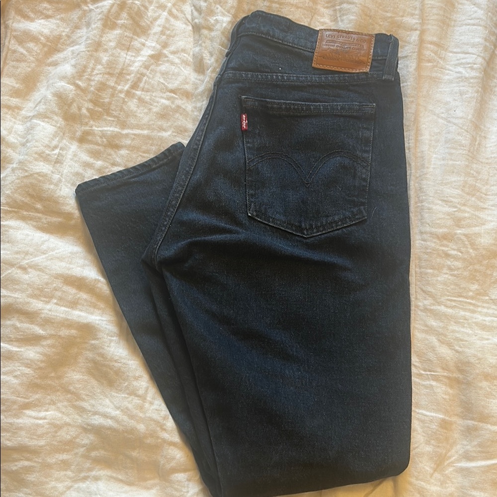 Levi’s Wedgie Black Jeans - size 29